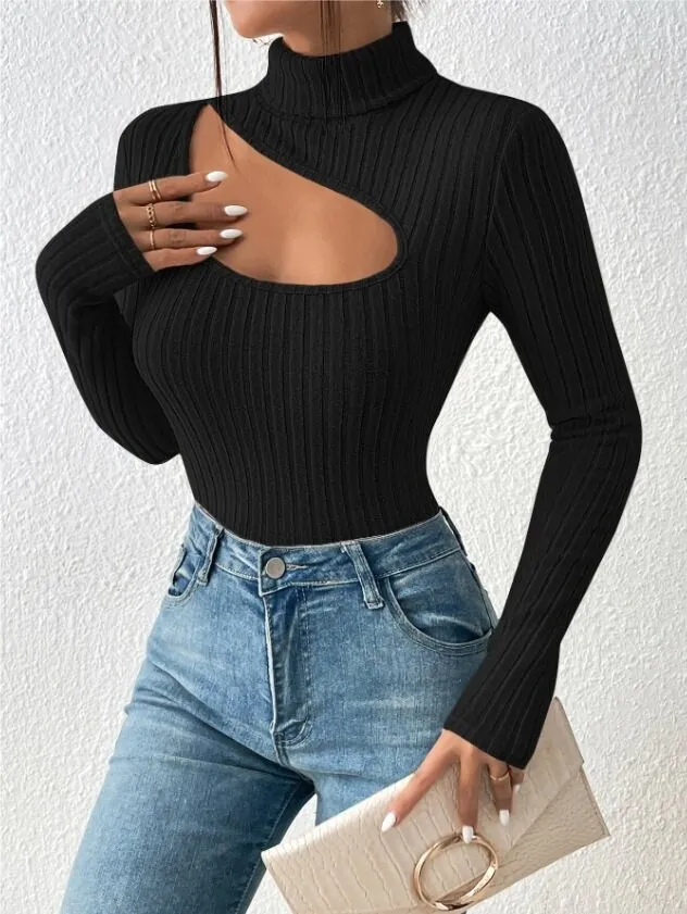 Black Key-Hole Neck Top