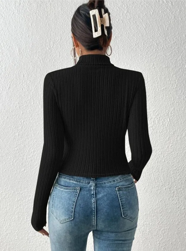 Black Key-Hole Neck Top