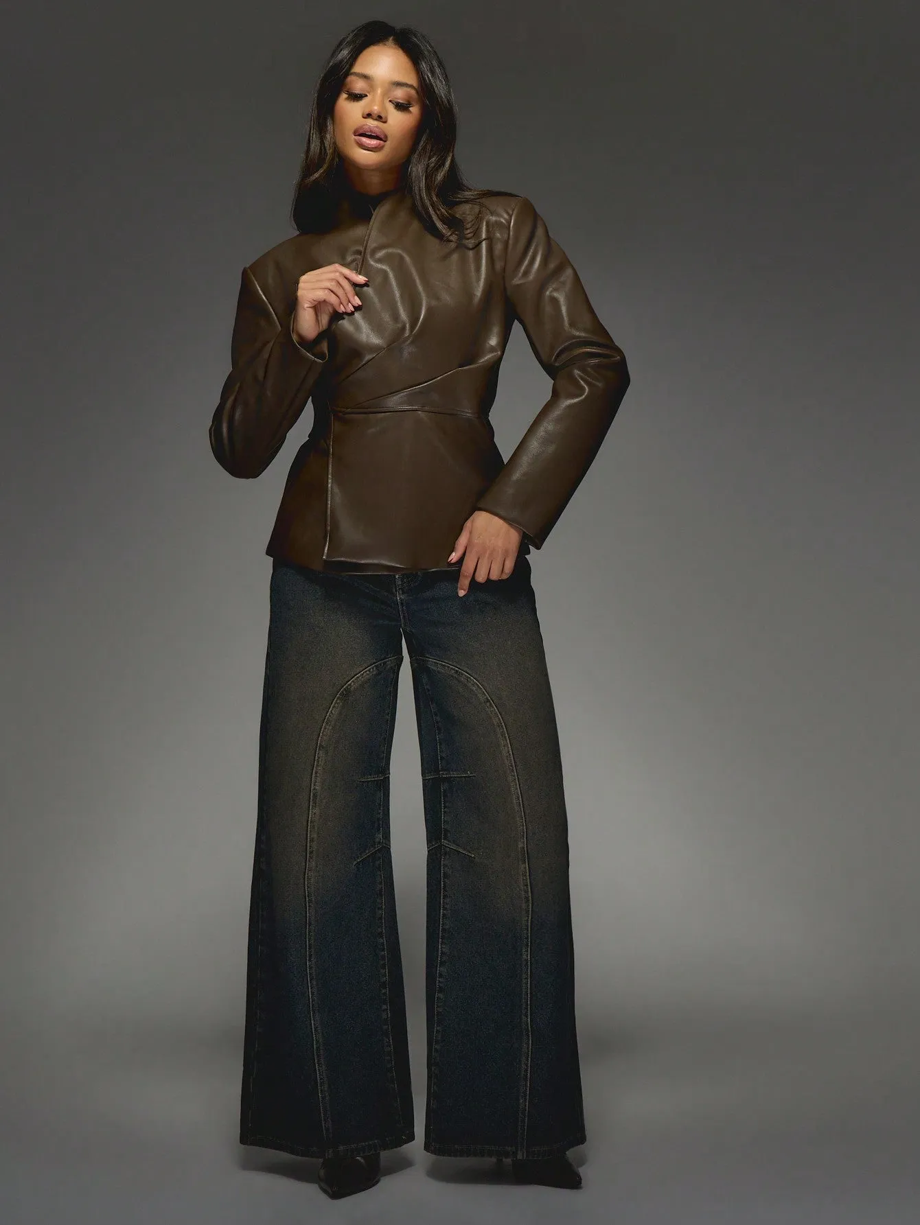Blazer MISSGUIDED de piel sintética para oficina