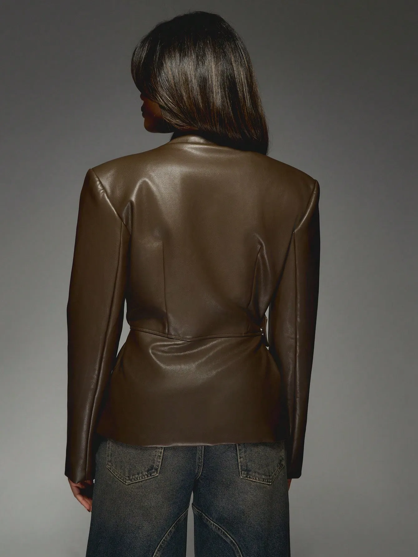 Blazer MISSGUIDED de piel sintética para oficina