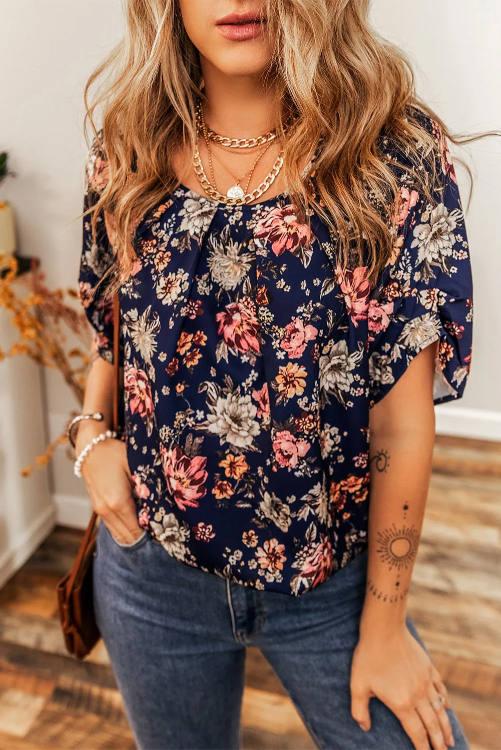 Blue Floral Short Sleeve Scoop Neck Casual Blouse