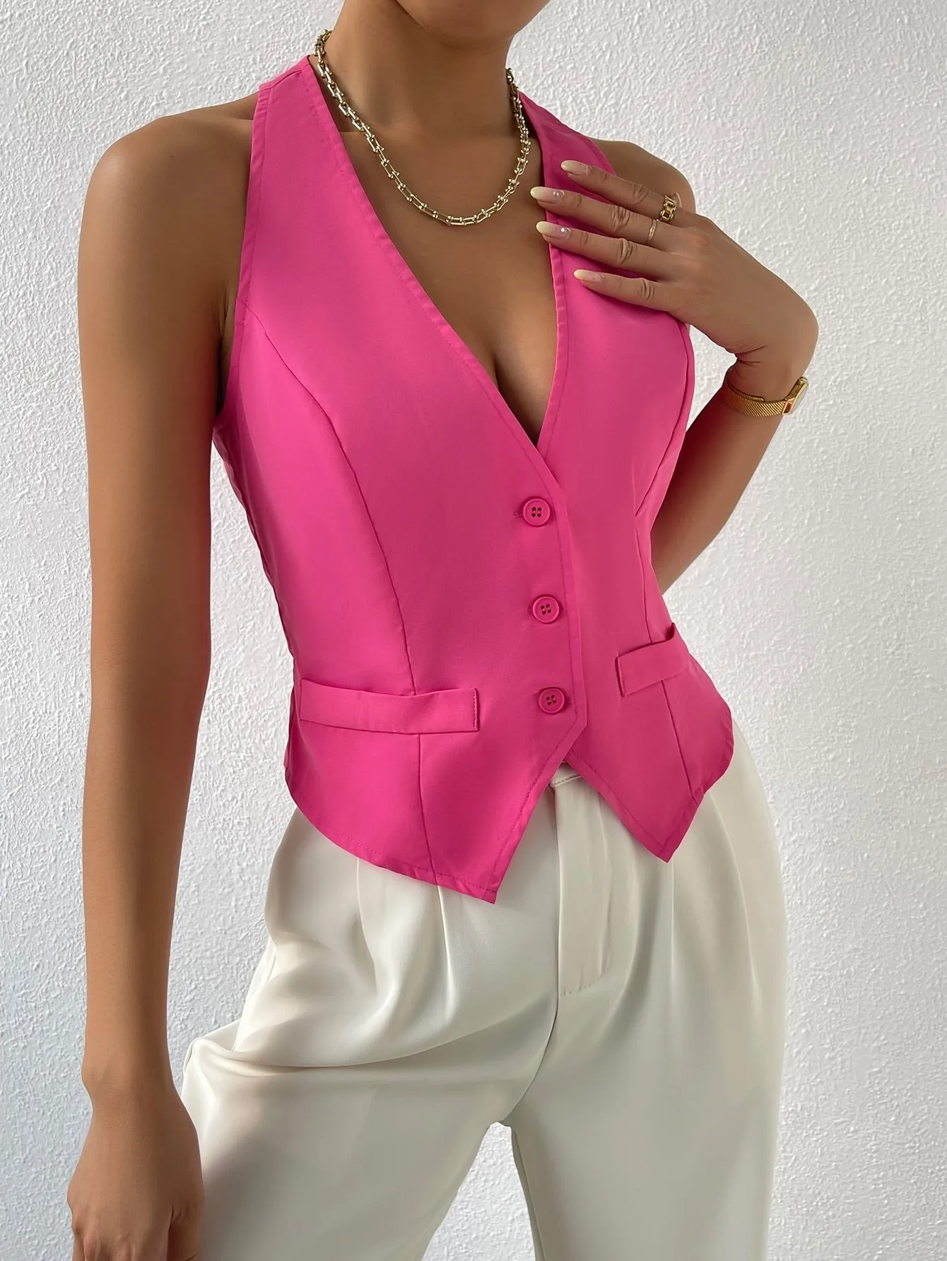 Chaleco unicolor Cherry Vibes para un look profesional en