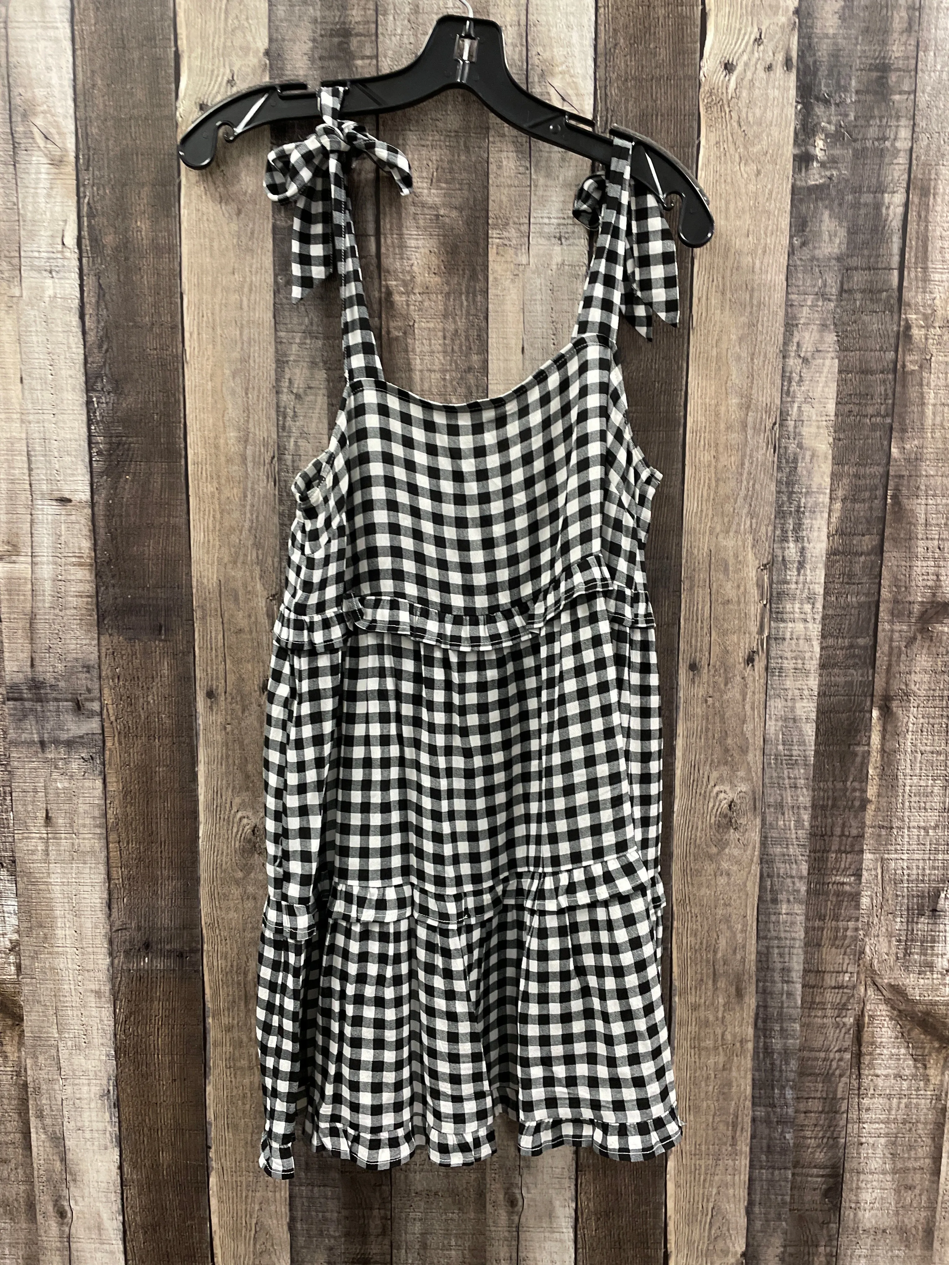 Dress Casual Short By Forever 21 In Checkered Pattern, Size: S