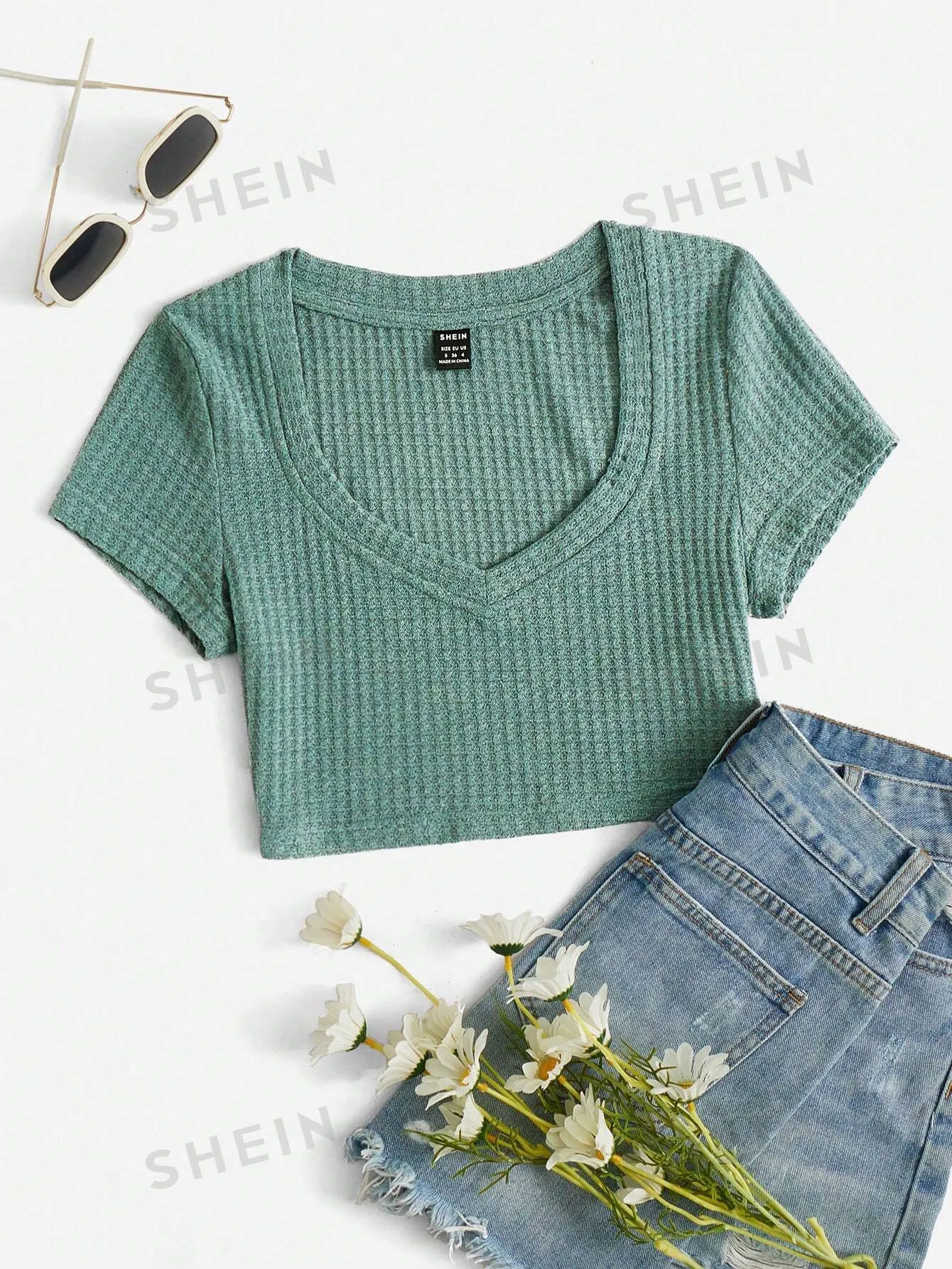 EZwear Scoop Neck Crop Top