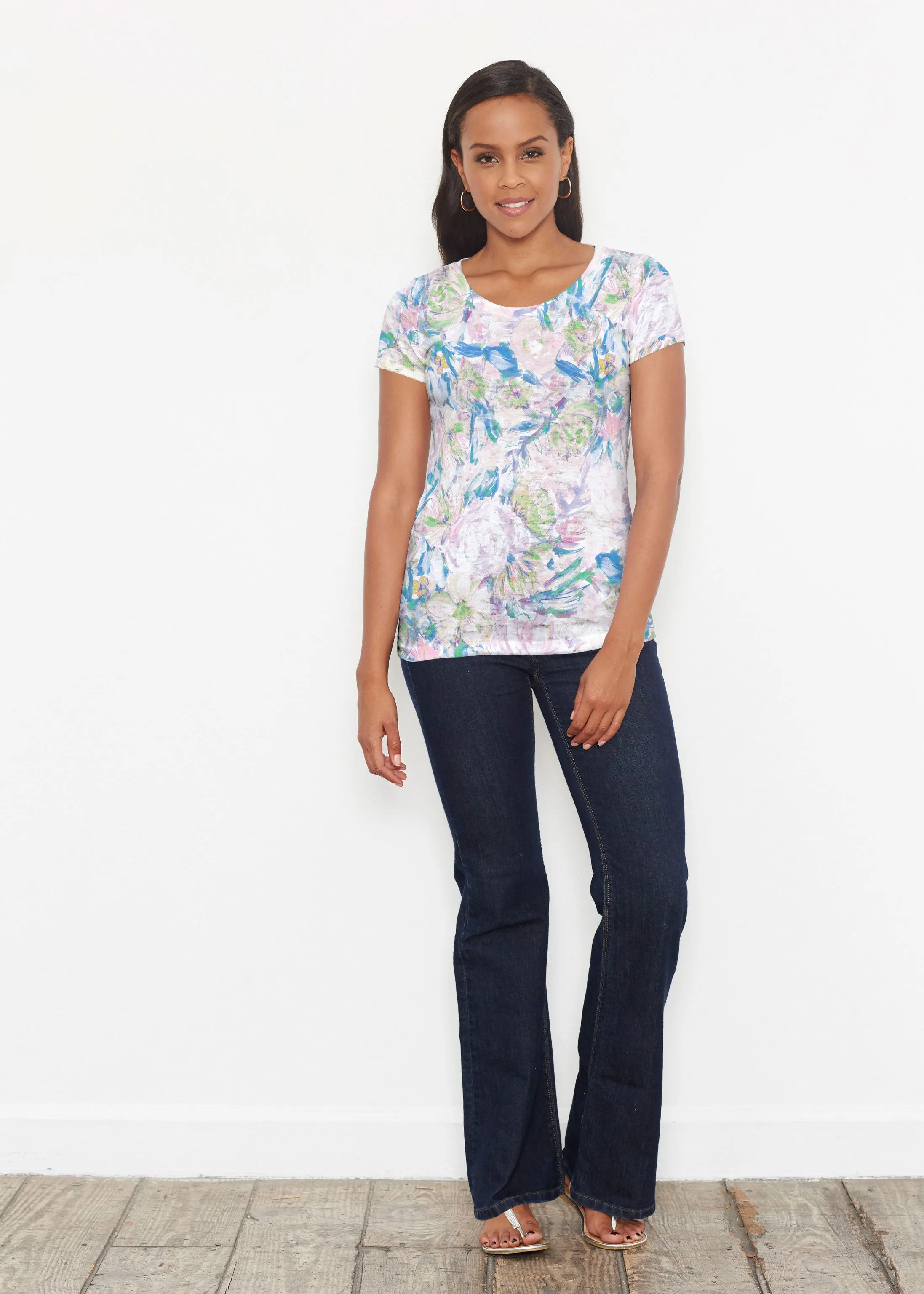 GiGi (17251) ~ Short Sleeve Scoop Shirt
