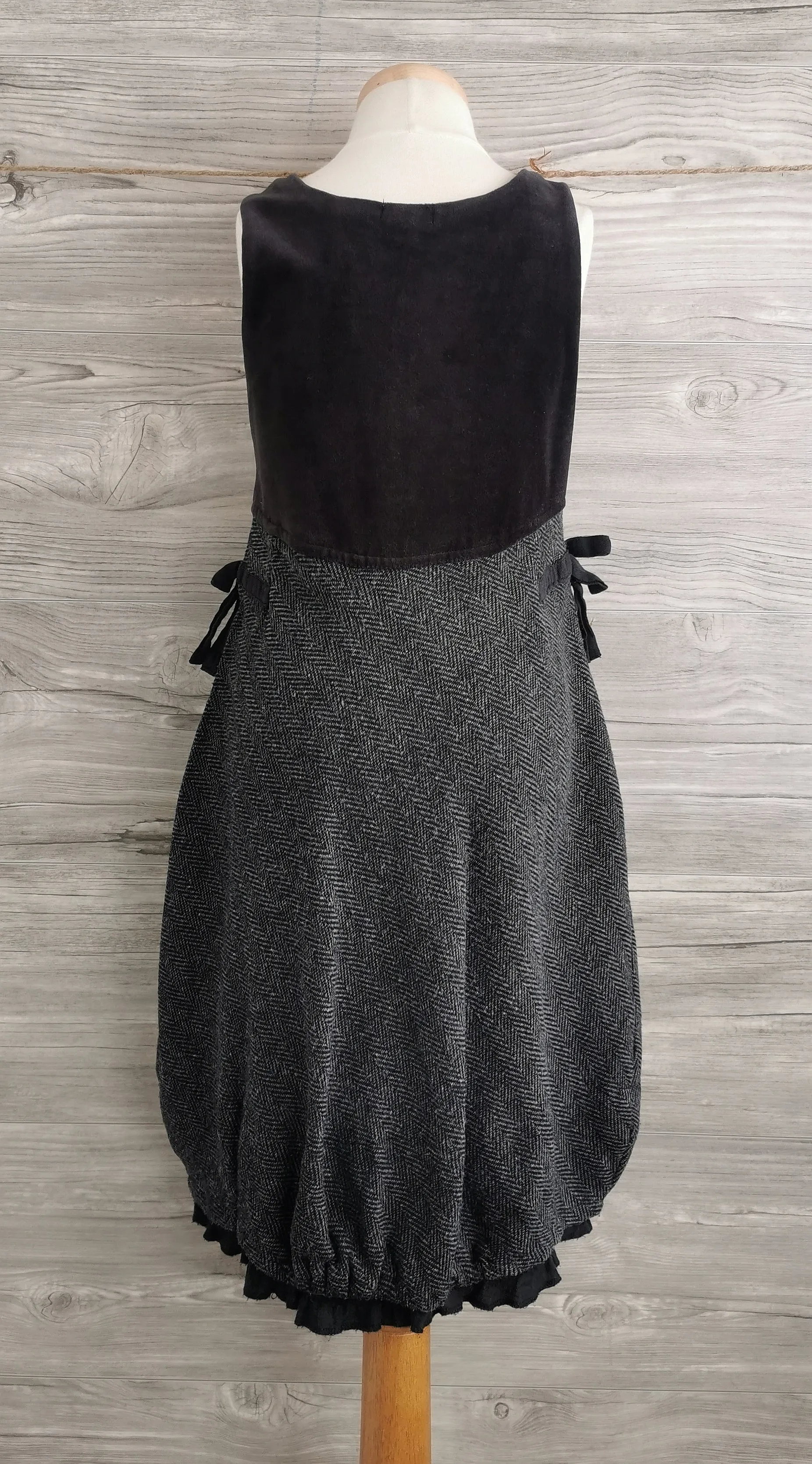GIRL SIZE 6 YEARS - ELIANE ET LENA, Black & Grey, Wool Dress EUC B37