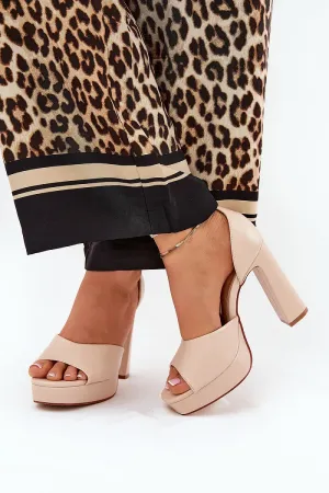 Heel sandals Step in style