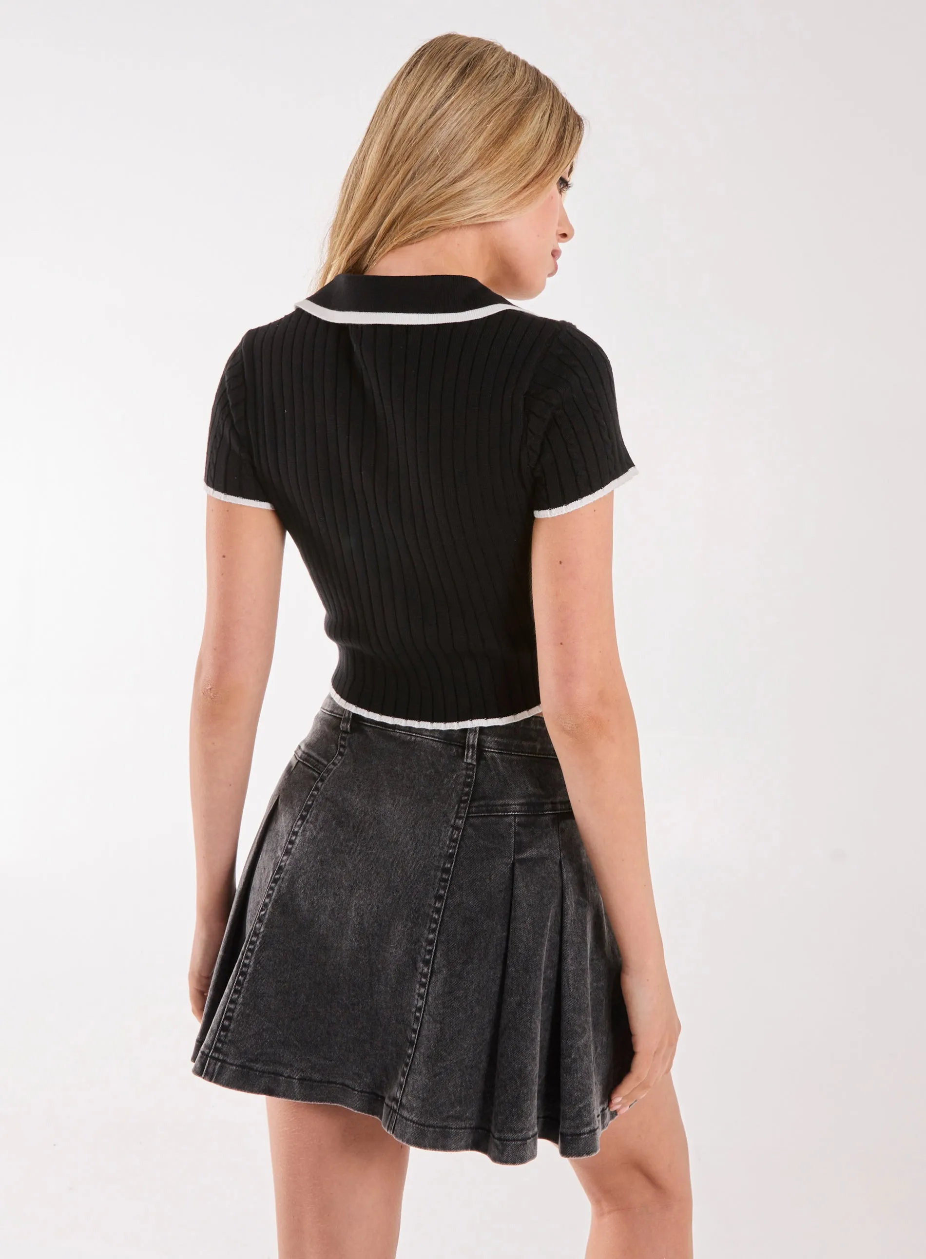 Knit Collared Contrast Top