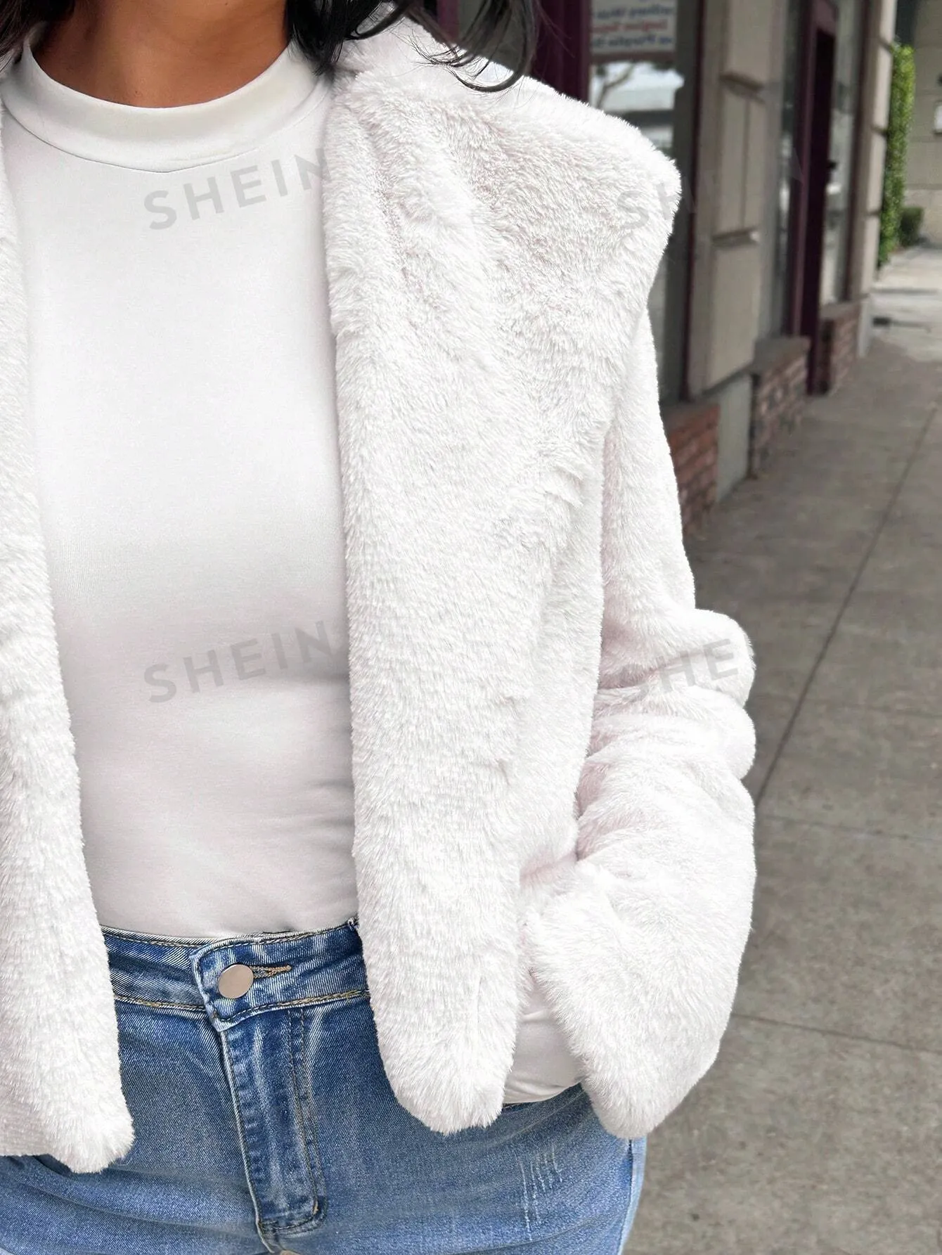LUNE Women Short Collar Faux Fur Regular Jacket