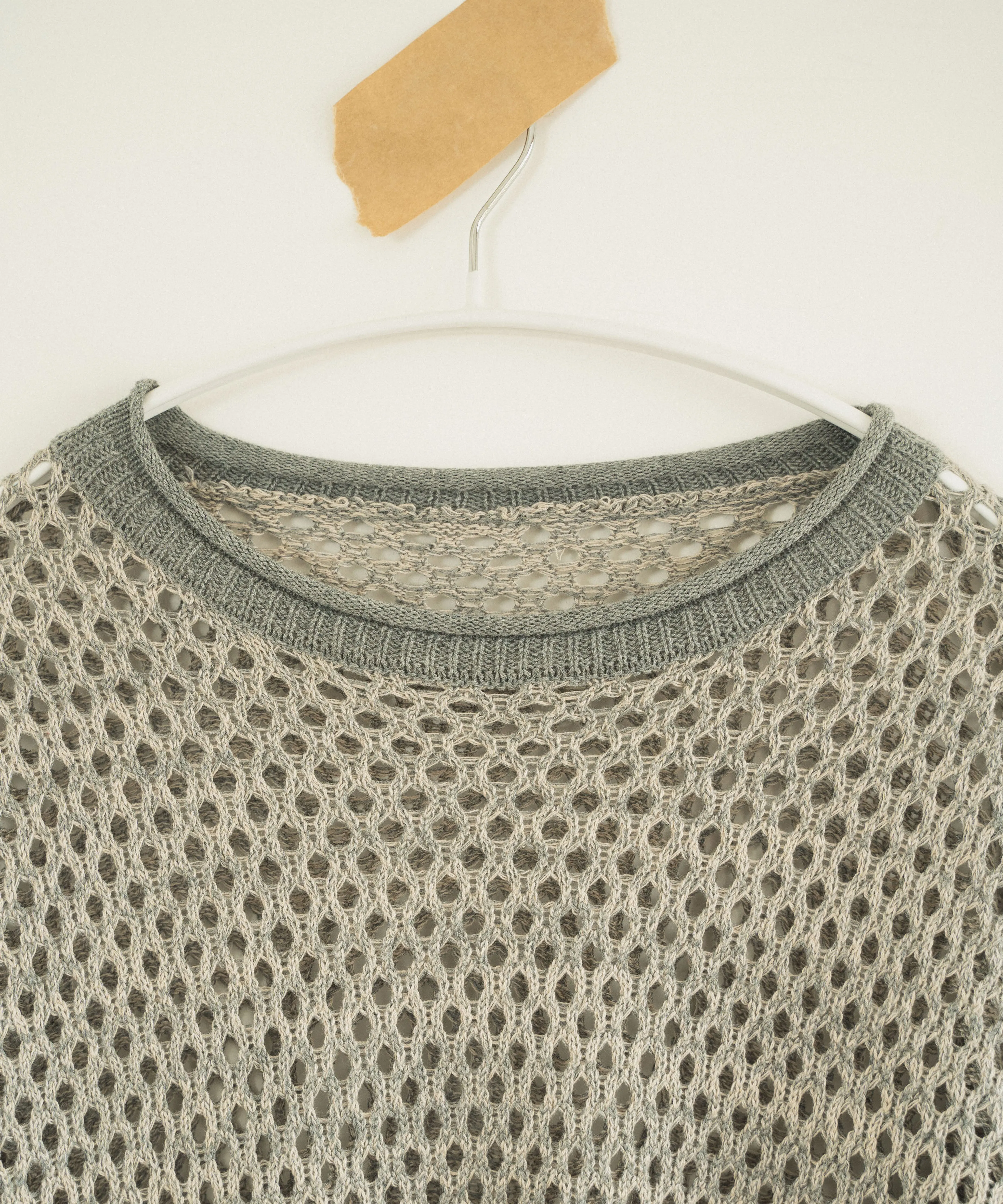 mech knit bicolor tops