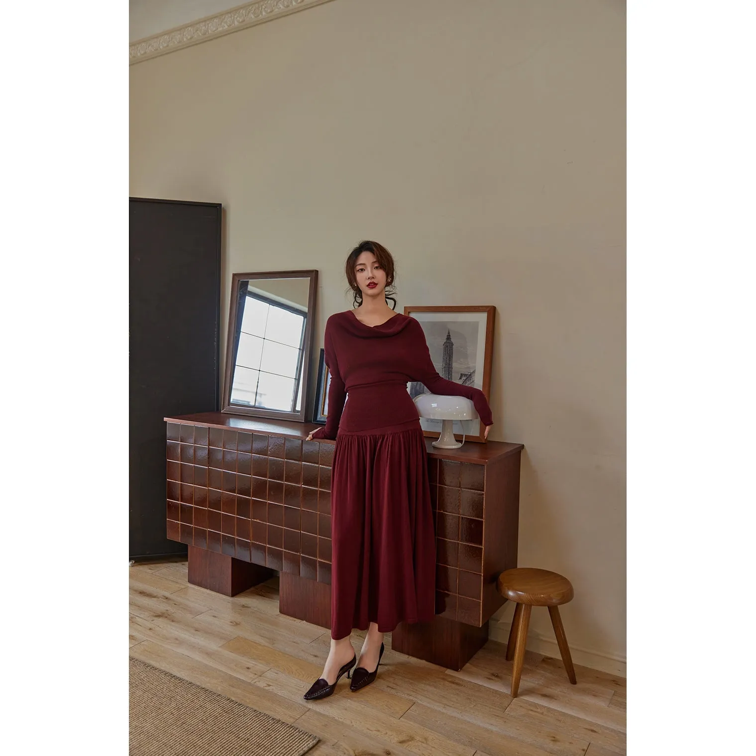 Mellow knit tops and knit long skirts