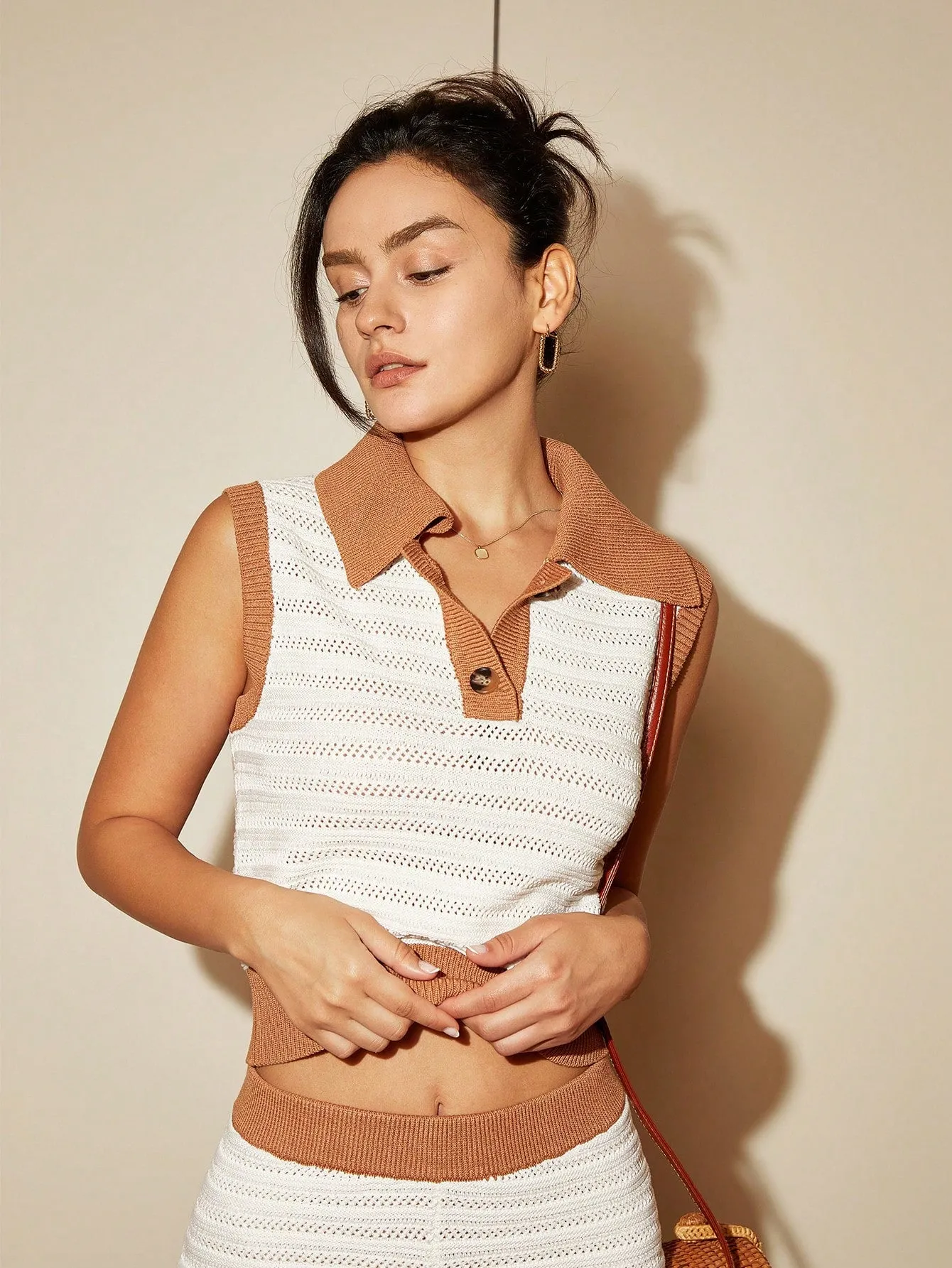 Off White Knit Top With Collar