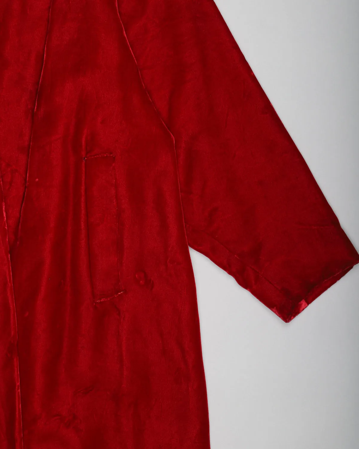 Red Velvet loose fit long sleeved coat
