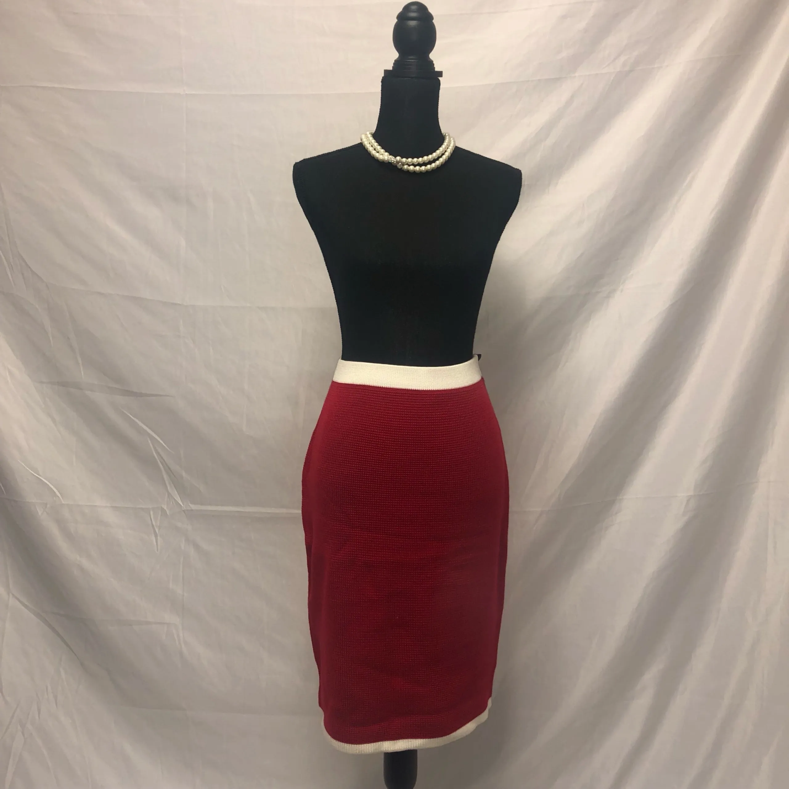Red/White Knit Skirt