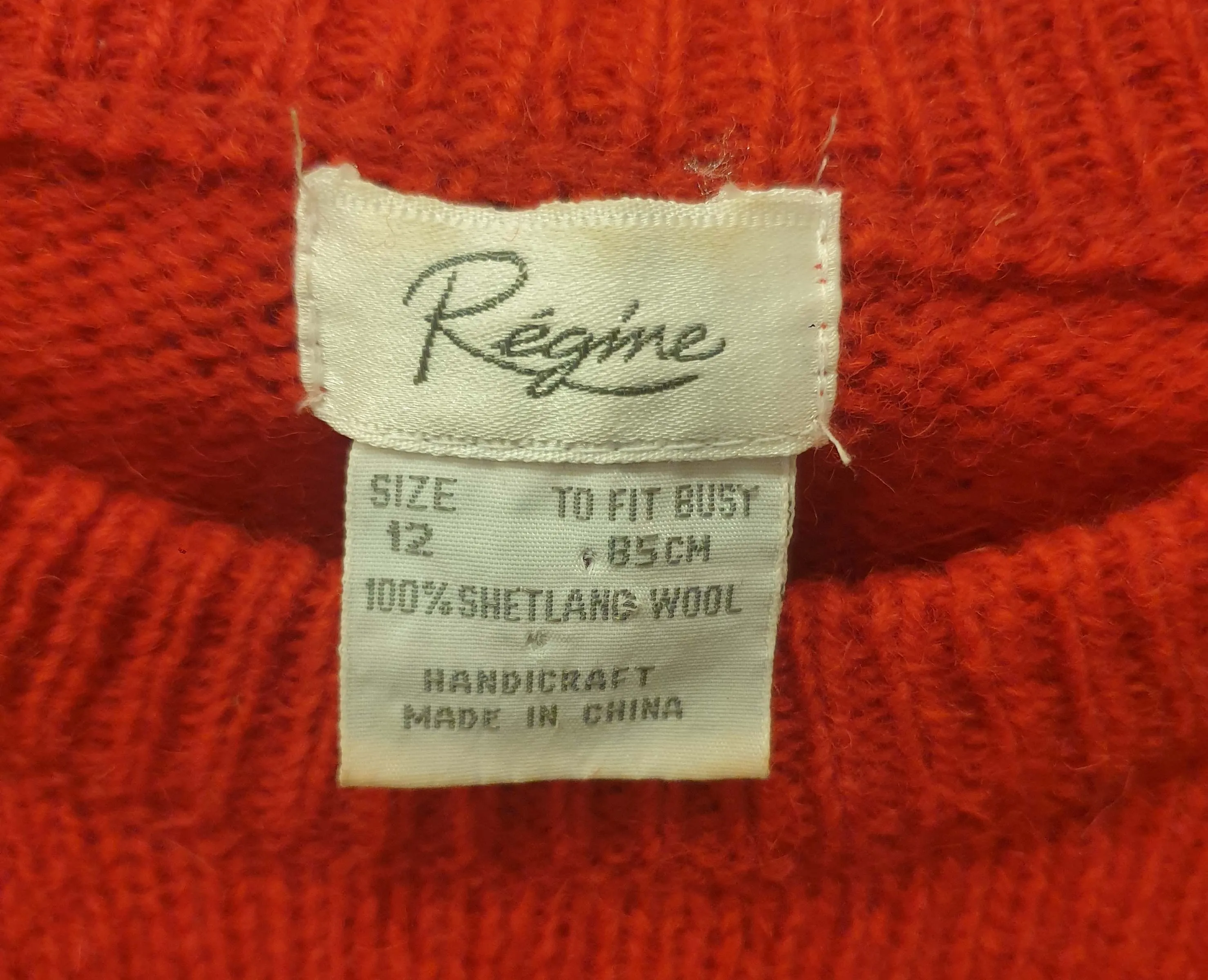 Regine vintage 100% shetland wool red knit jumper size 12 (best fits size 10)