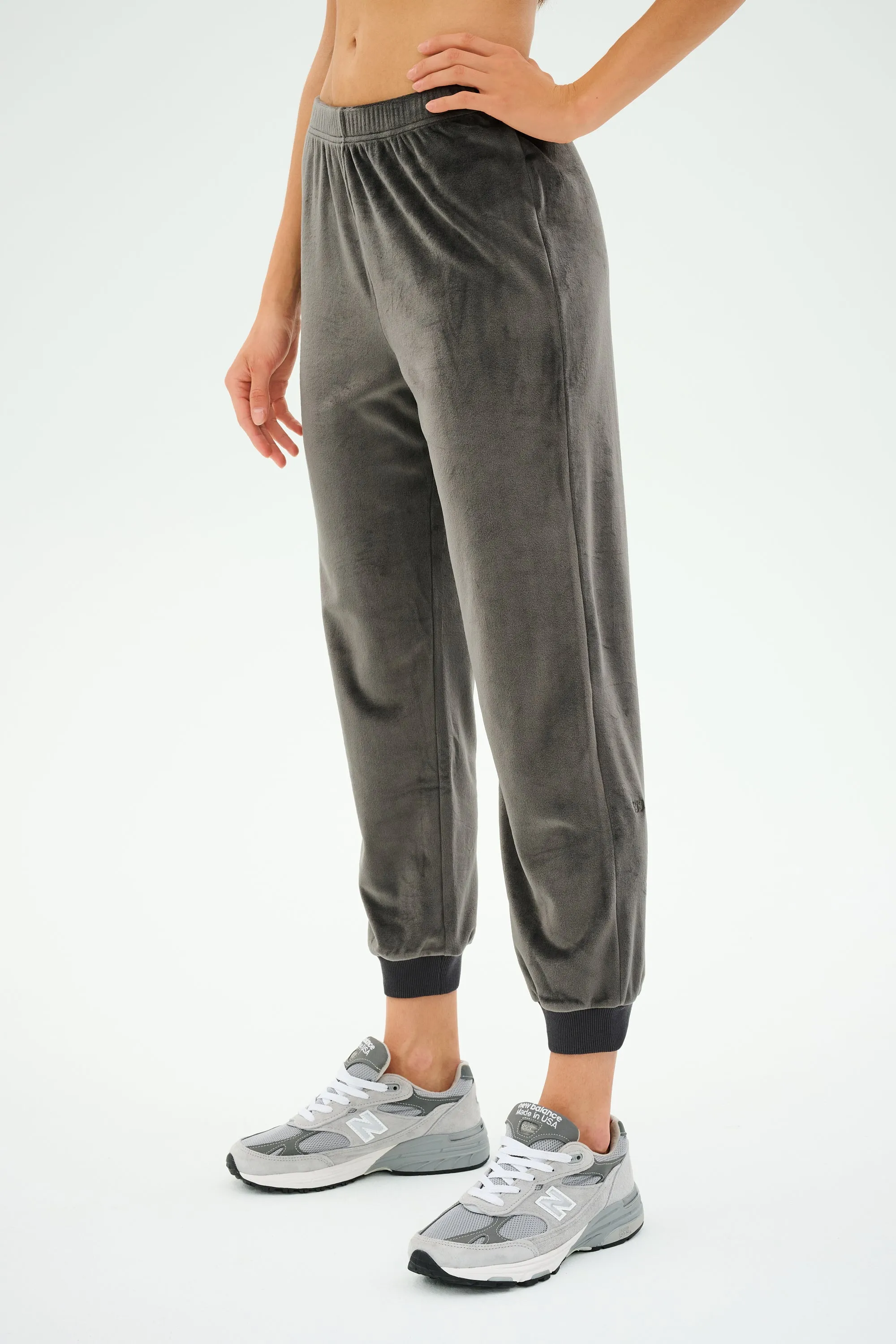 Rhys Velour Jogger - Graphite