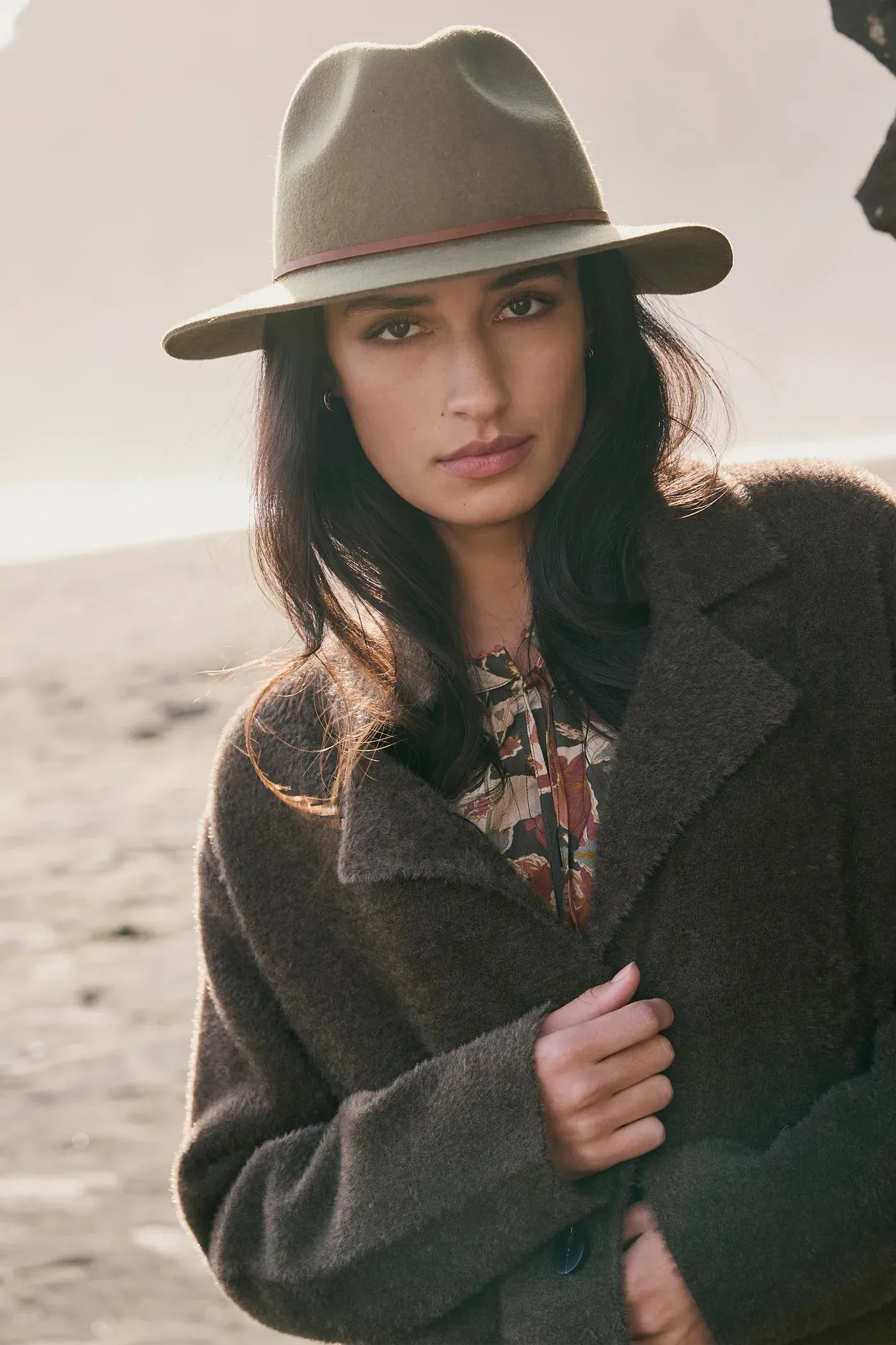 RIVER COAT