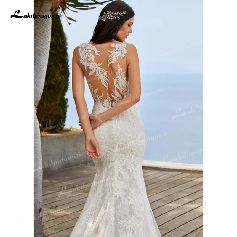 Roycebridal Charming Tulle & Soft Satin Mermaid Wedding Dresses V-Neck Sleeveless Illusion Lace Appliques Chapel Train Bride Gowns Trouwjurk