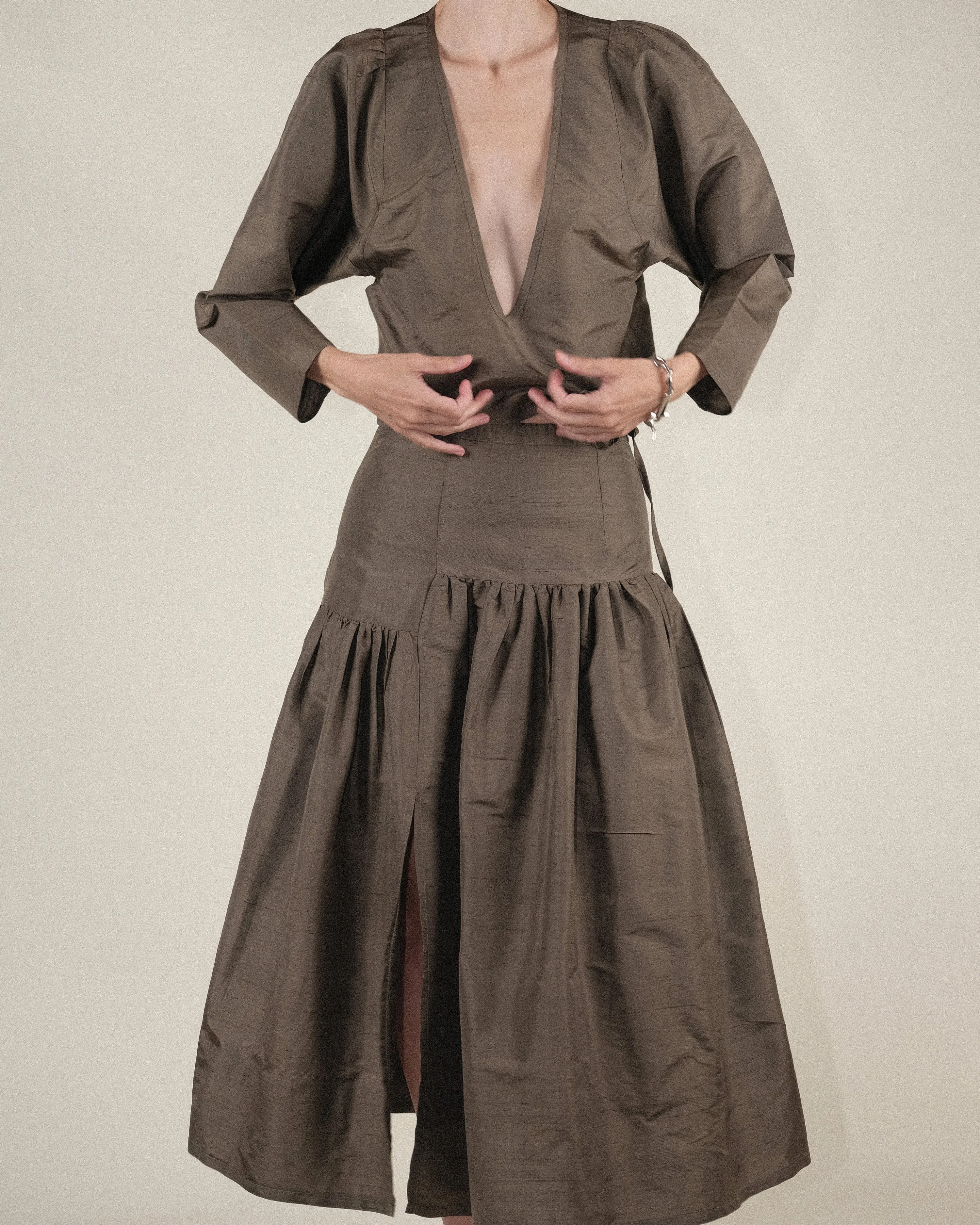 TERESA TOP — DEEP OLIVE
