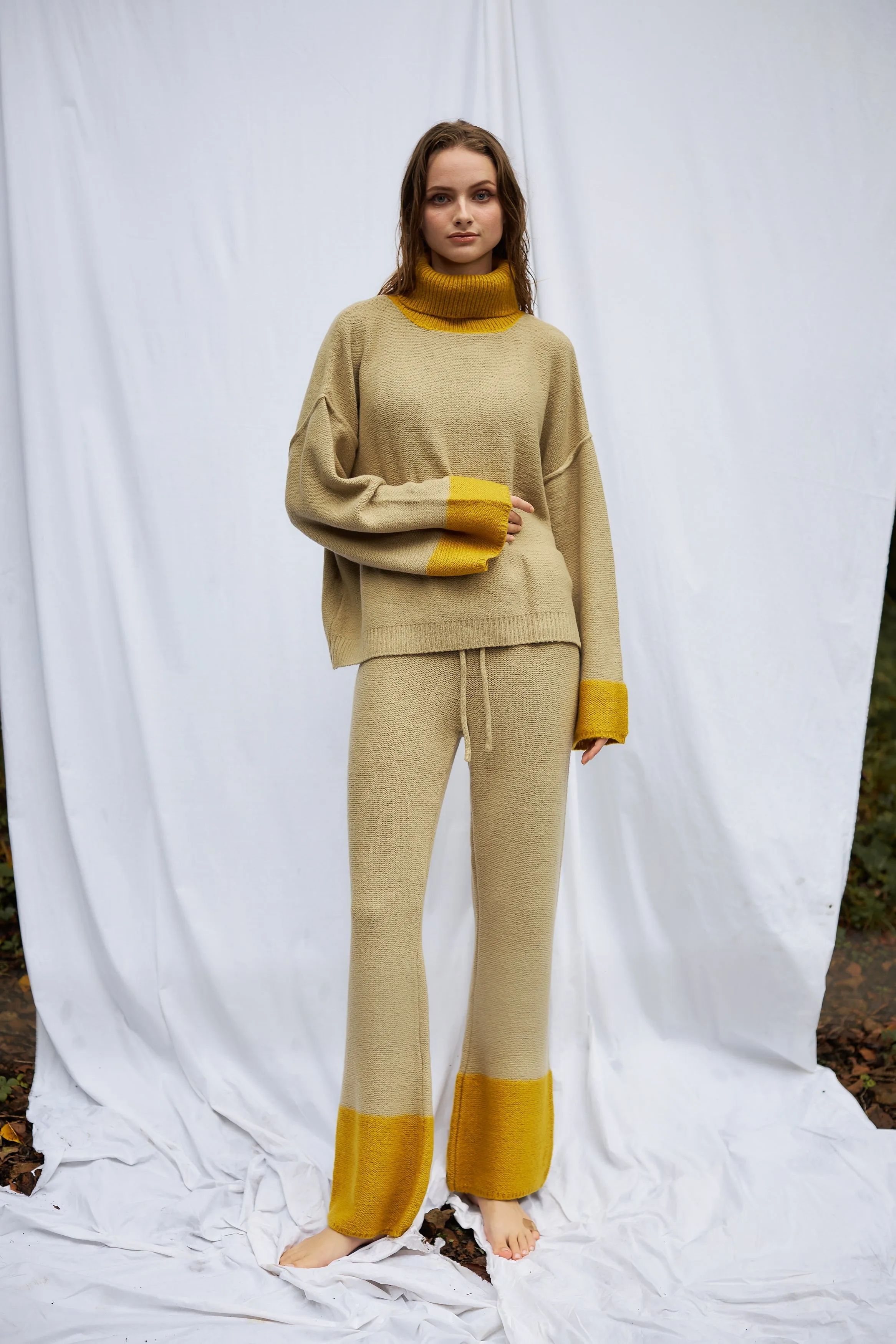 two-tone soft knit turtle top / 若葉(light green)