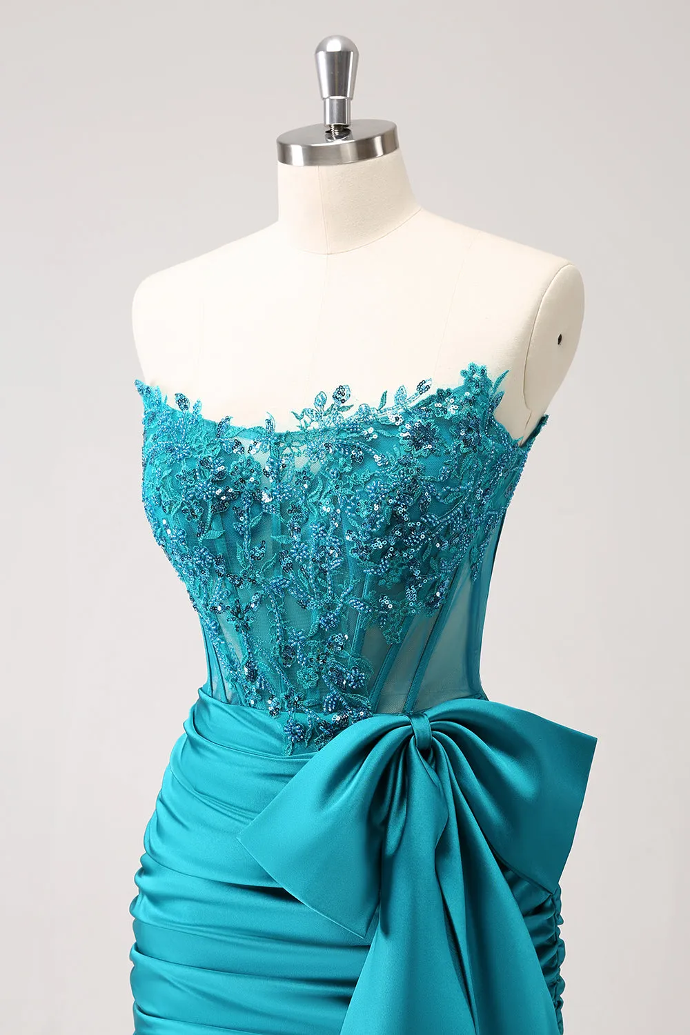 Unique Navy Tight Strapless Corset Pleated Short Beaded Homecoming Dress with Bow