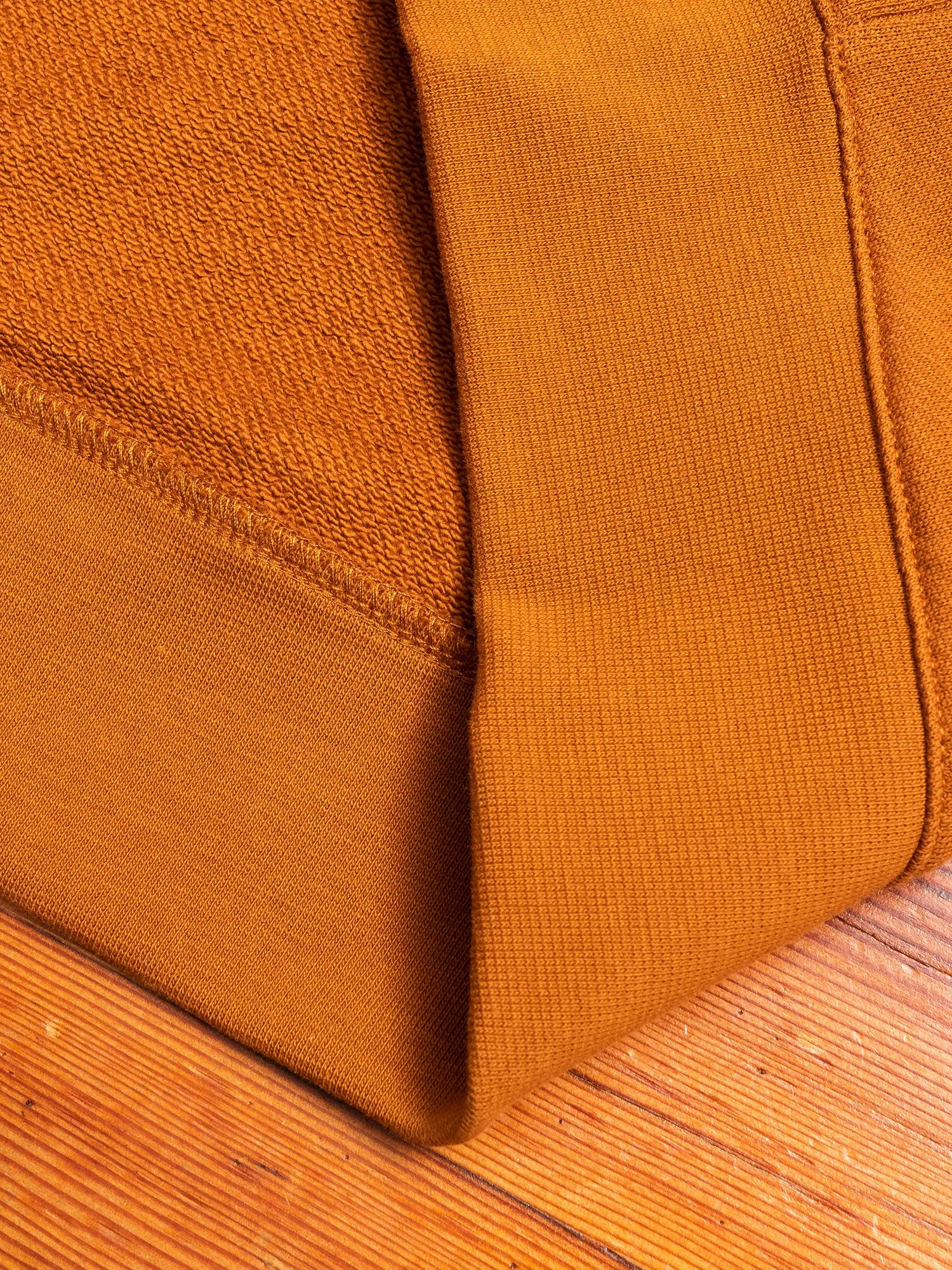 Vagn Crewneck Sweater in Rufous Orange