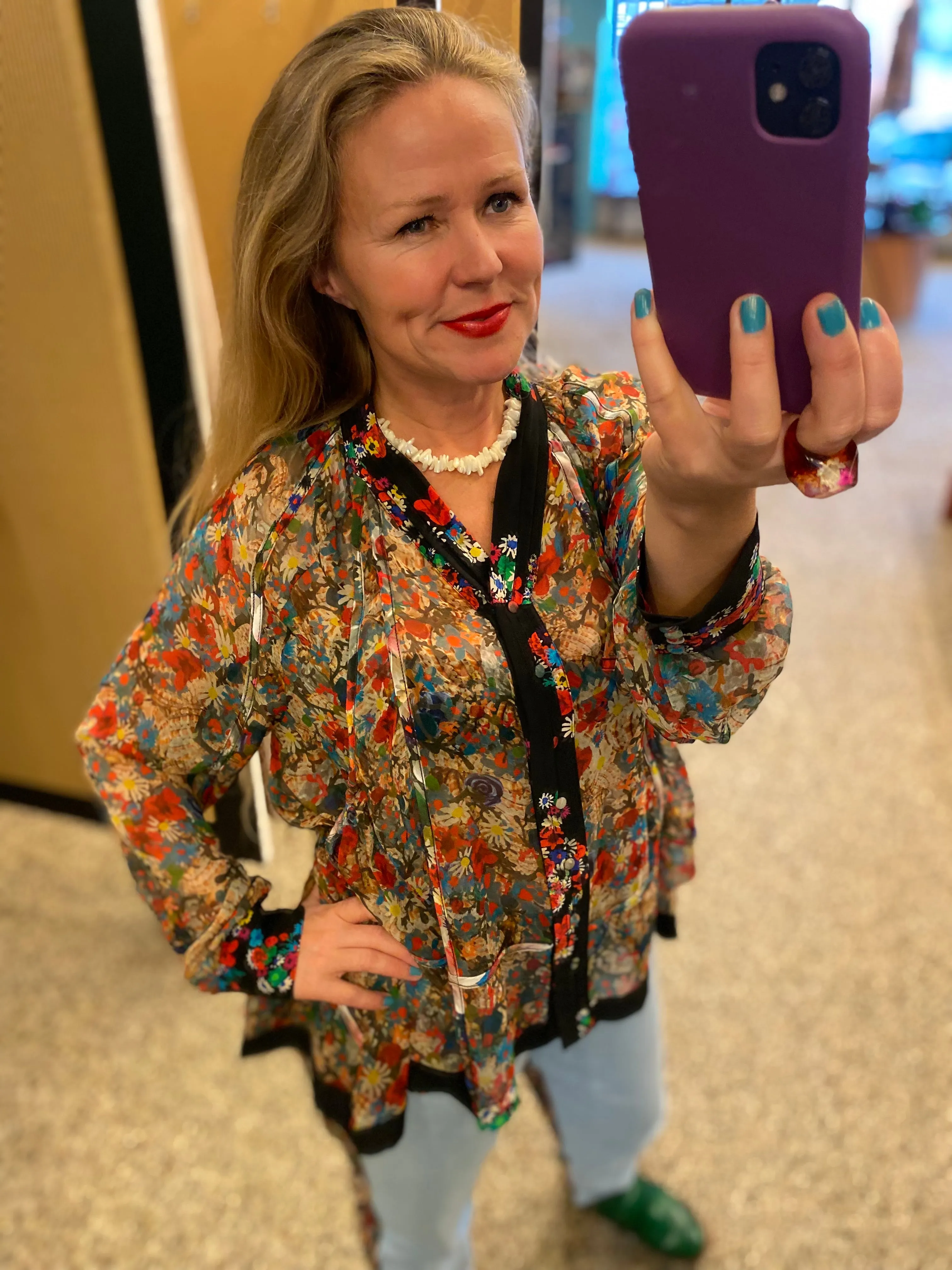 Wangari Blouse - Um auðugan garð að gresja