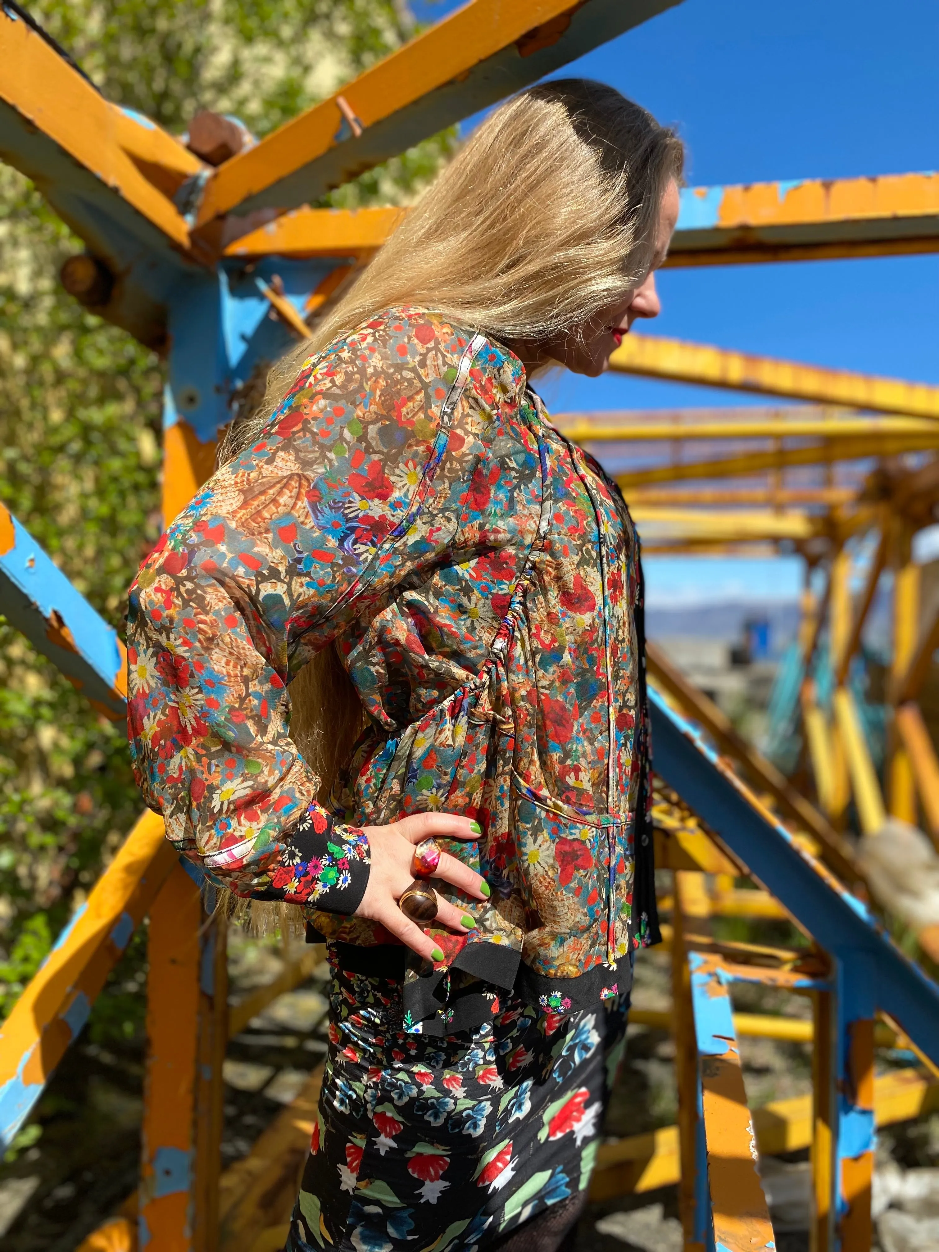 Wangari Blouse - Um auðugan garð að gresja