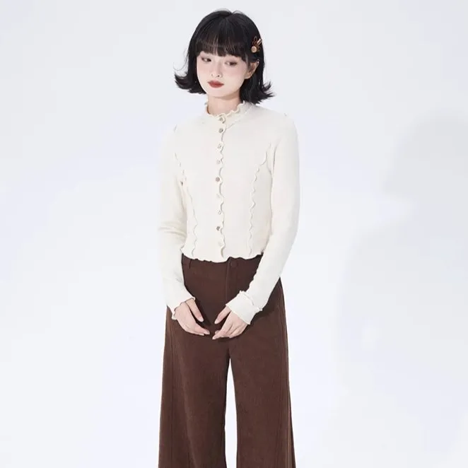 Wavy pattern tight knit tops