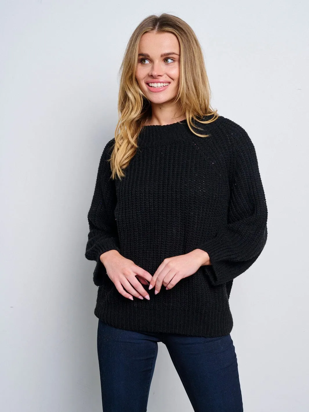 WOMEN'S LONG SLEEVE KNITTED PULLOVER SWEATER